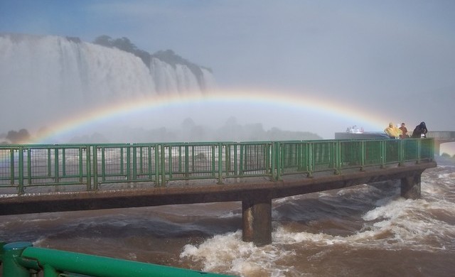 passarela das Cataratas do Iguaçú_Arco-íris