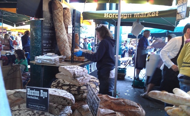 Stand de pães artesanais em Borough Market