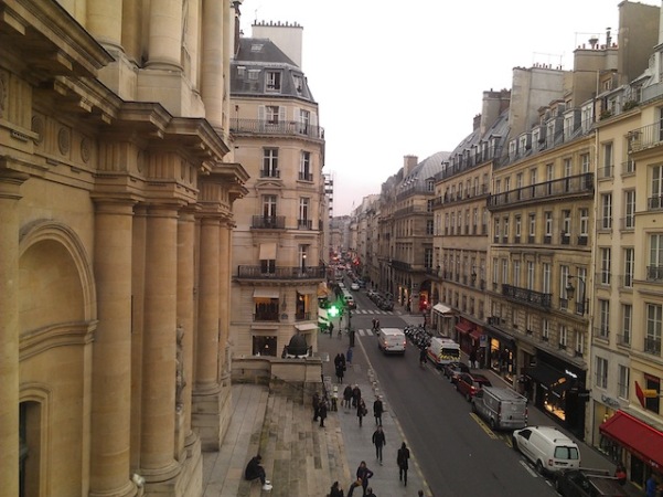 Vista do quarto - Hotel Londres St Honoré - Paris