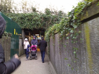 Túnel abaixo da estrada para Stonehenge