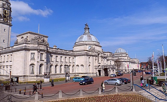 ônibus turístico - Cardiff