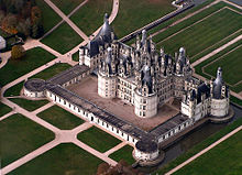Château Chambord - vista aérea - Fonte: Wilkipédia