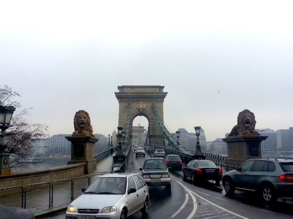Chain Bridge - Ponte das Correntes - Budapeste
