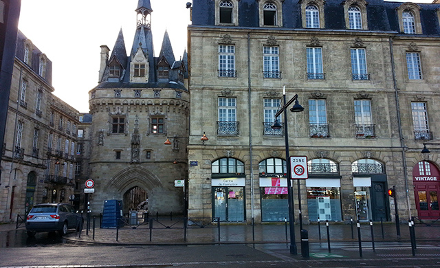 Porte Cailau -Bordeaux