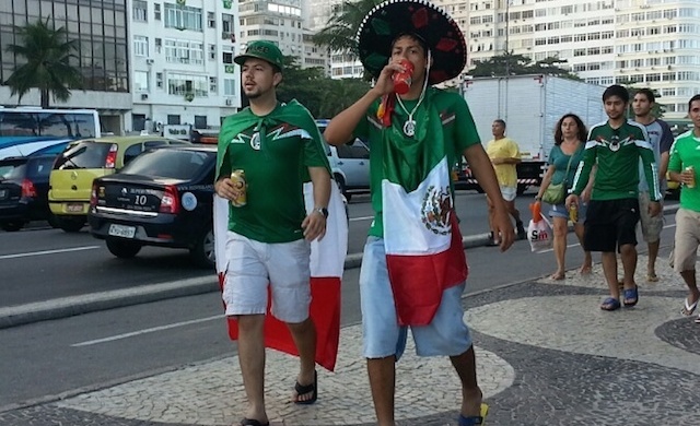 Mexicanos em Copacabana - Copa 2014