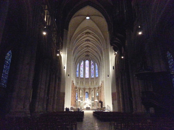 Chartres interior