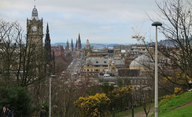 Princes Street depois do eclipse - Edimburgo 2015