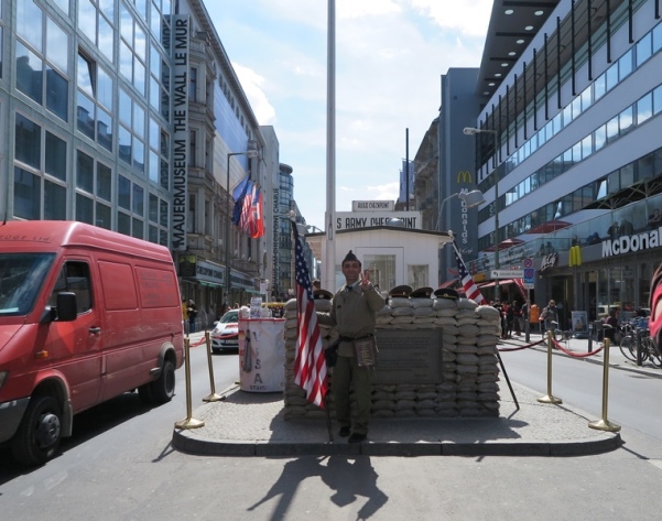 Checkpoint Charlie - Berlim