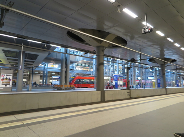 Hauptbahnhof - subsolo - plataformas