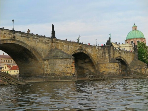 Ponte Carlos - Passeio de barco - Praga