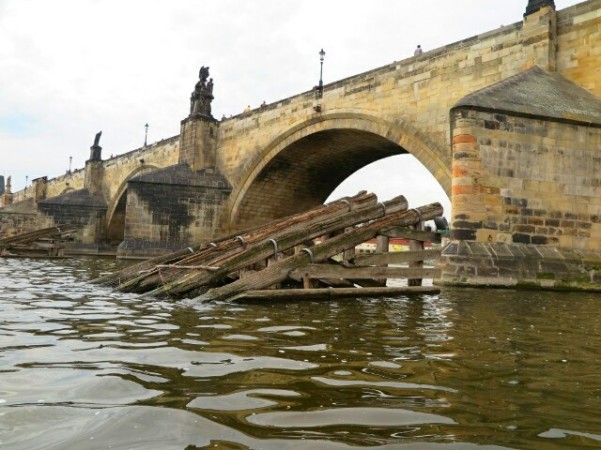 Ponte Carlos - Passeio de barco - Praga