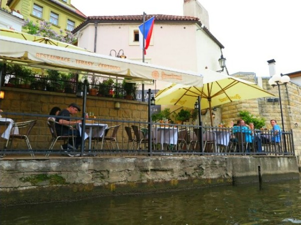 Passeio de barco em PragaPasseio de barco em Praga